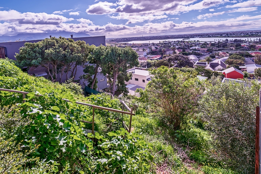 0 Bedroom Property for Sale in Lakeside Western Cape